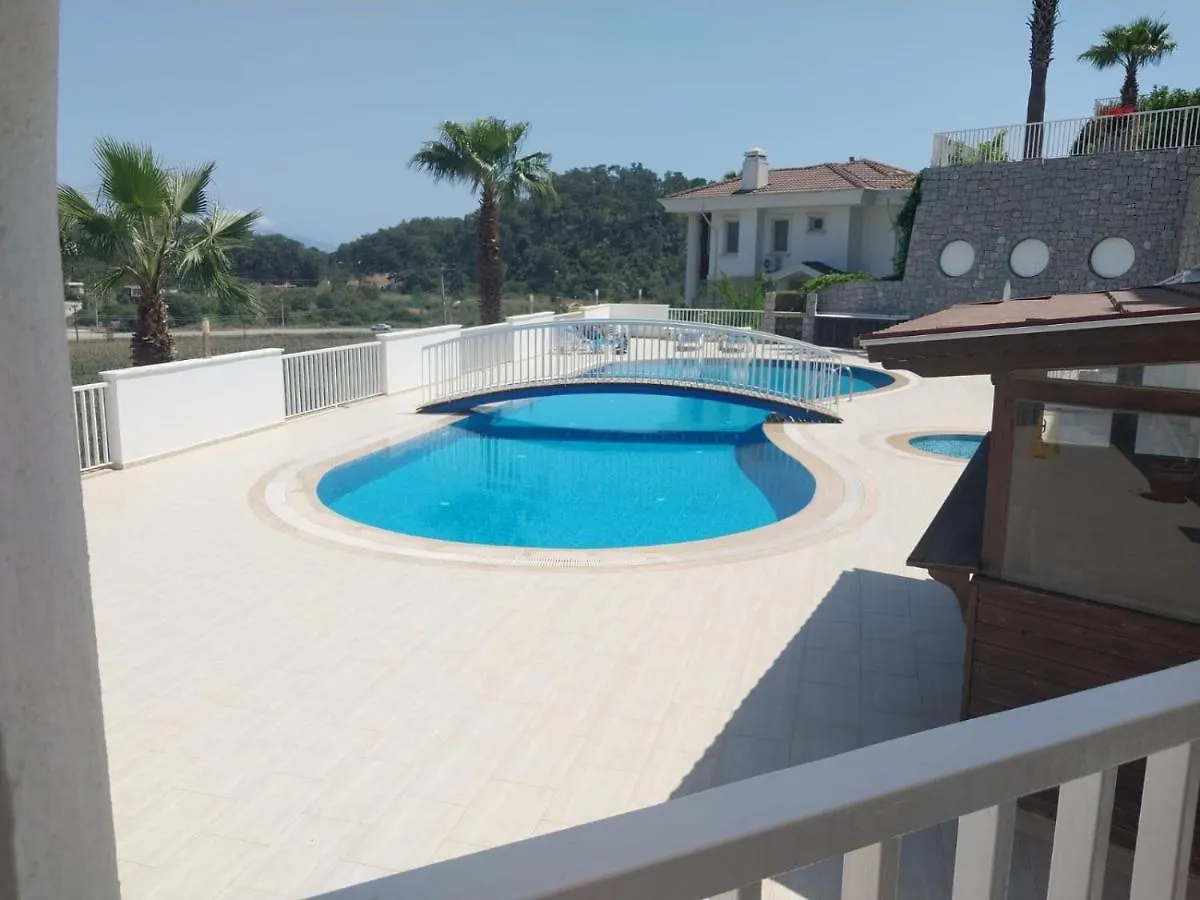 The Royal Links Two Bedroom Apartment オルタジャ
