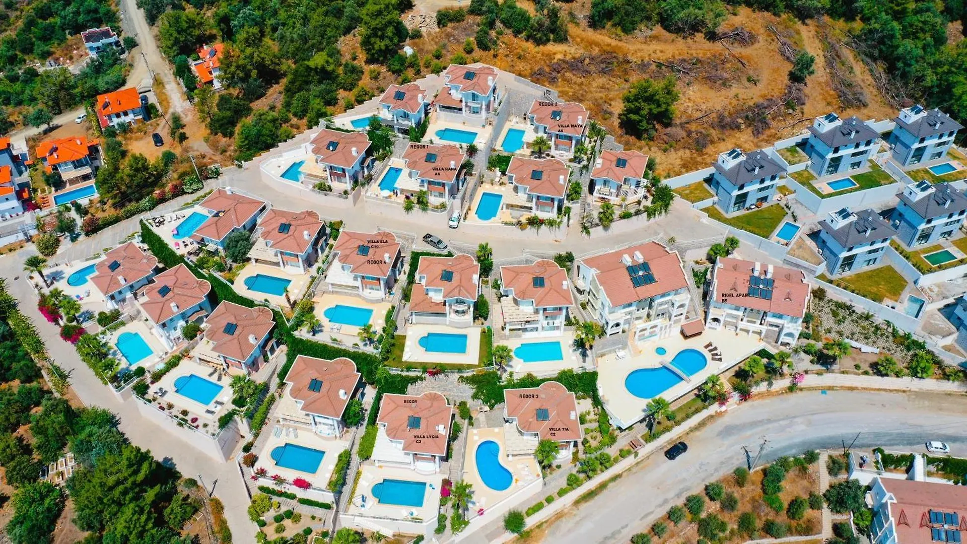 The Royal Links Two Bedroom Apartment オルタジャ