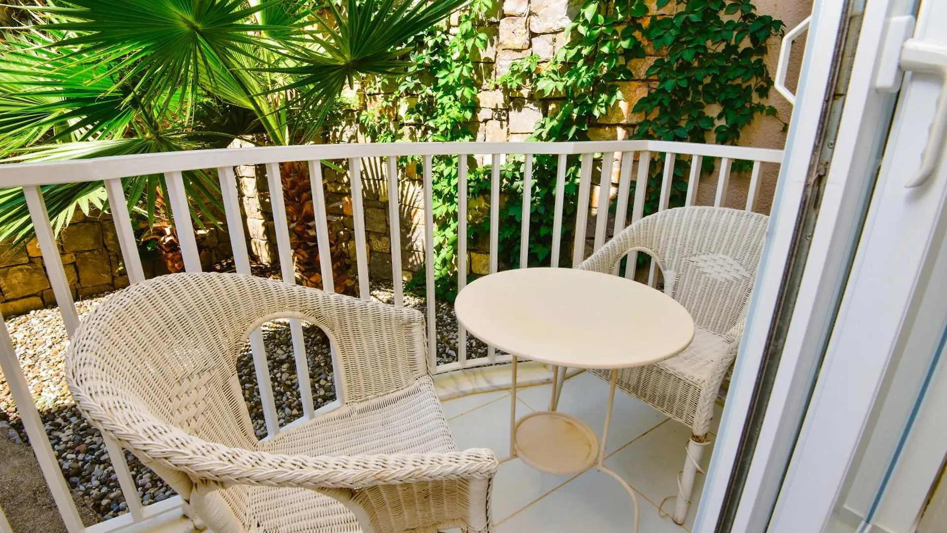 The Royal Links Two Bedroom Apartment オルタジャ
